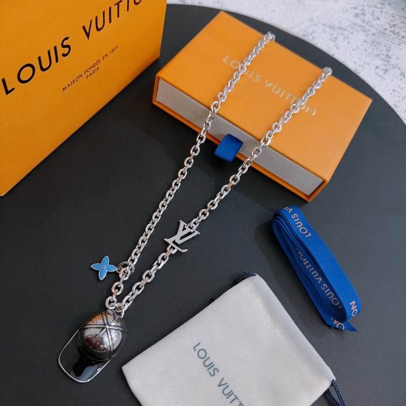 LV Necklaces 37